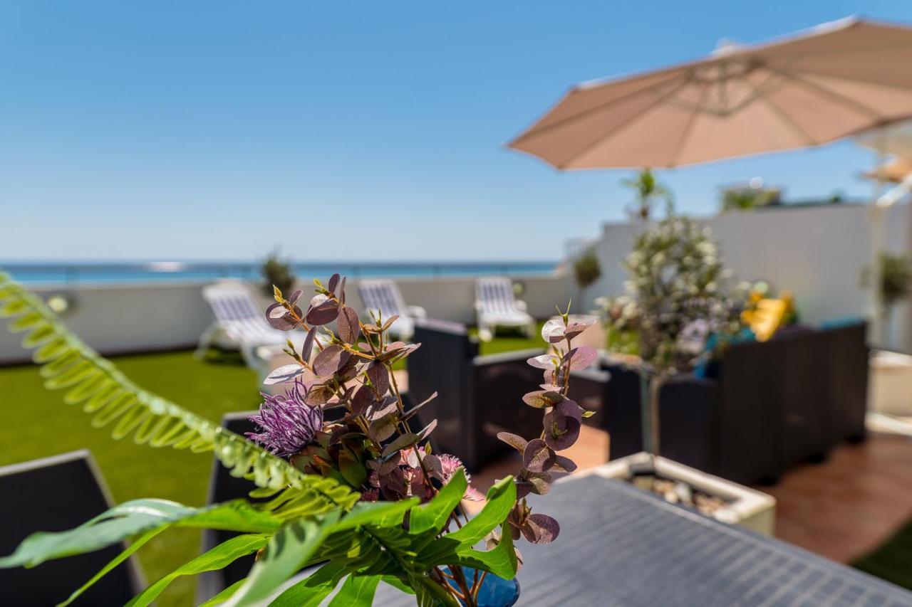 Appartement Makenzy Seaview Penthouse à Larnaca Extérieur photo