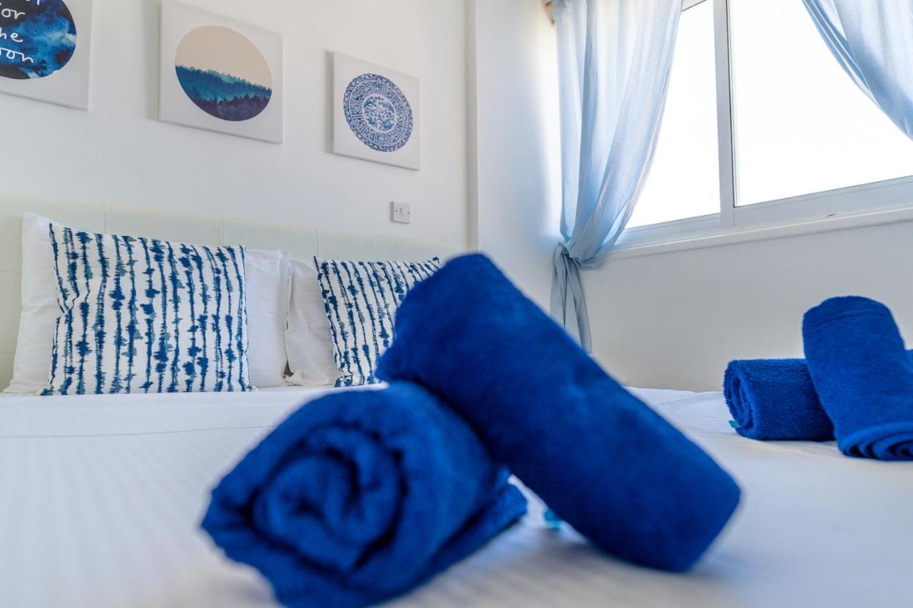 Appartement Makenzy Seaview Penthouse à Larnaca Extérieur photo