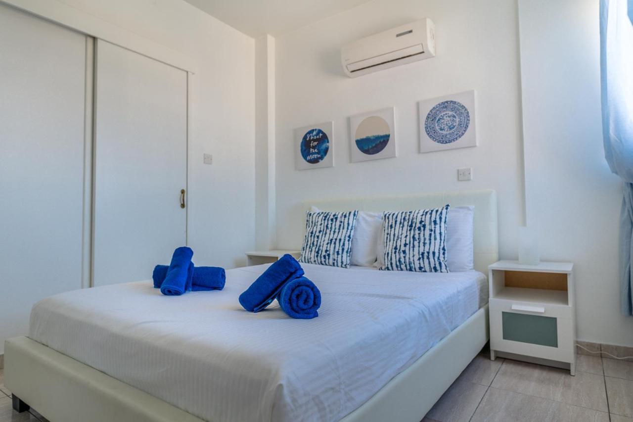 Appartement Makenzy Seaview Penthouse à Larnaca Extérieur photo