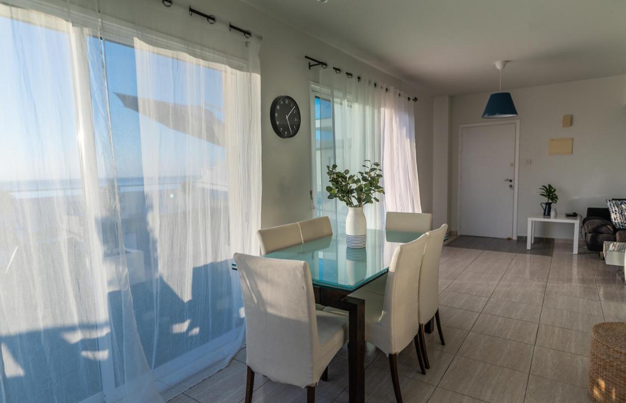 Appartement Makenzy Seaview Penthouse à Larnaca Extérieur photo