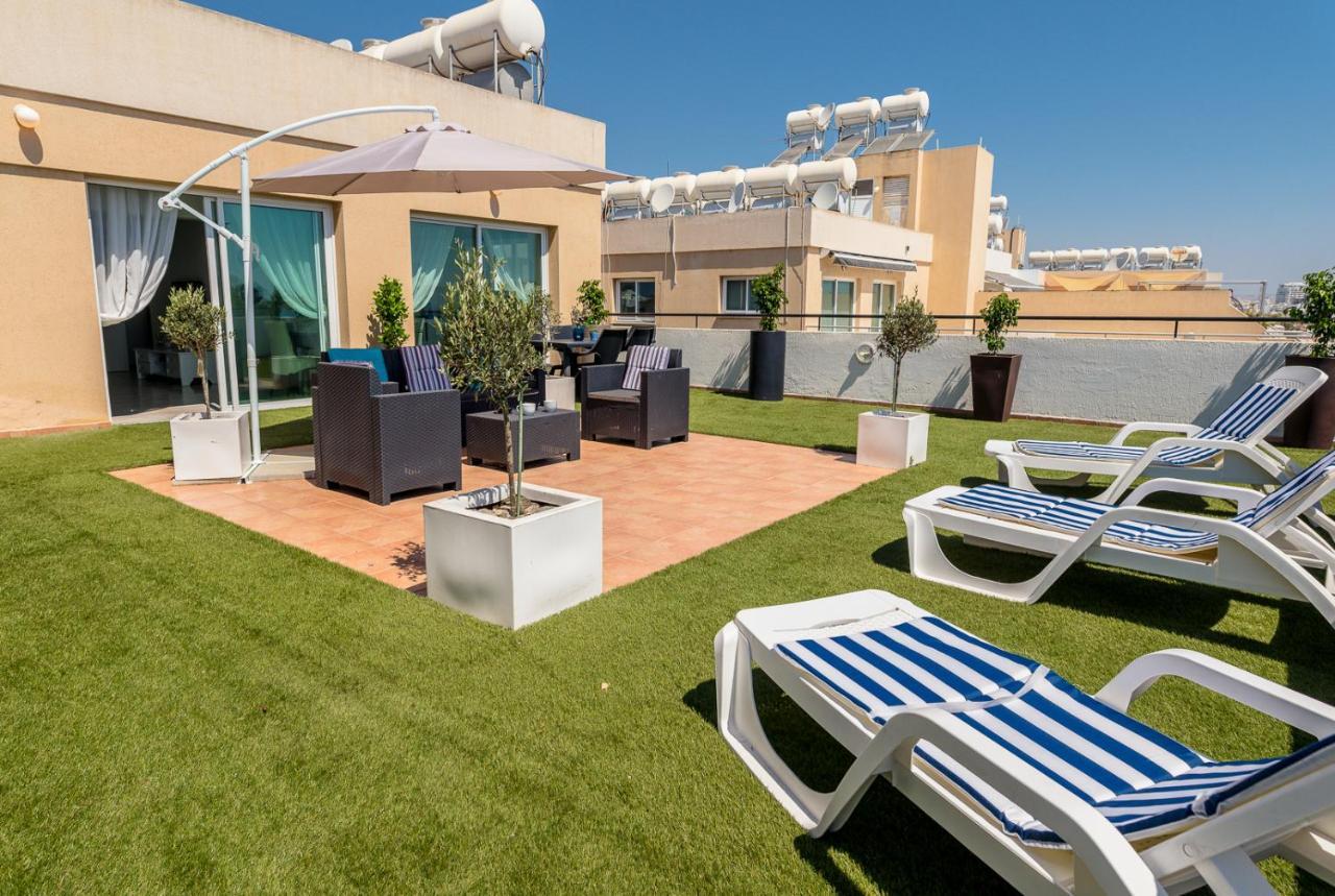 Appartement Makenzy Seaview Penthouse à Larnaca Extérieur photo